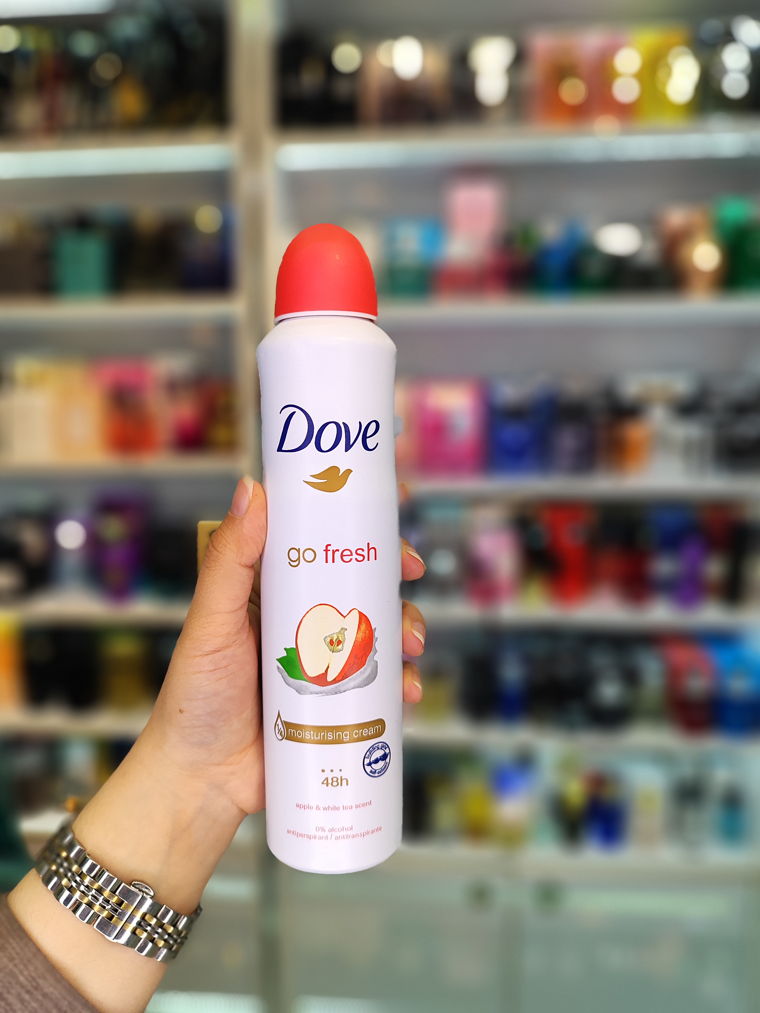 اسپری ضد تعریق زنانه داو رایحه سیب و چای سفید مدلgo fresh با ضمانت اصلی